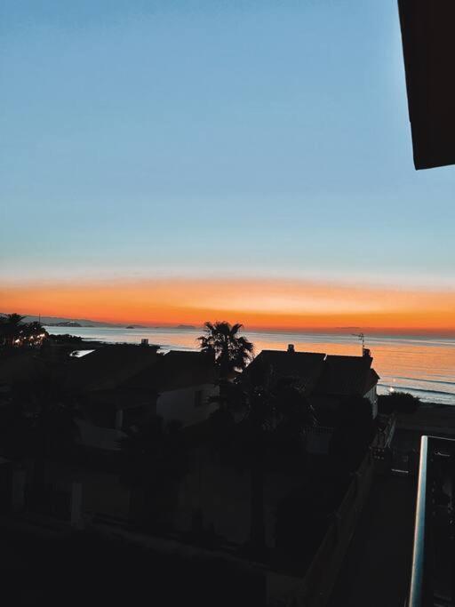 Apartamentos El Calon Playa 库埃瓦斯德拉尔曼索拉 外观 照片