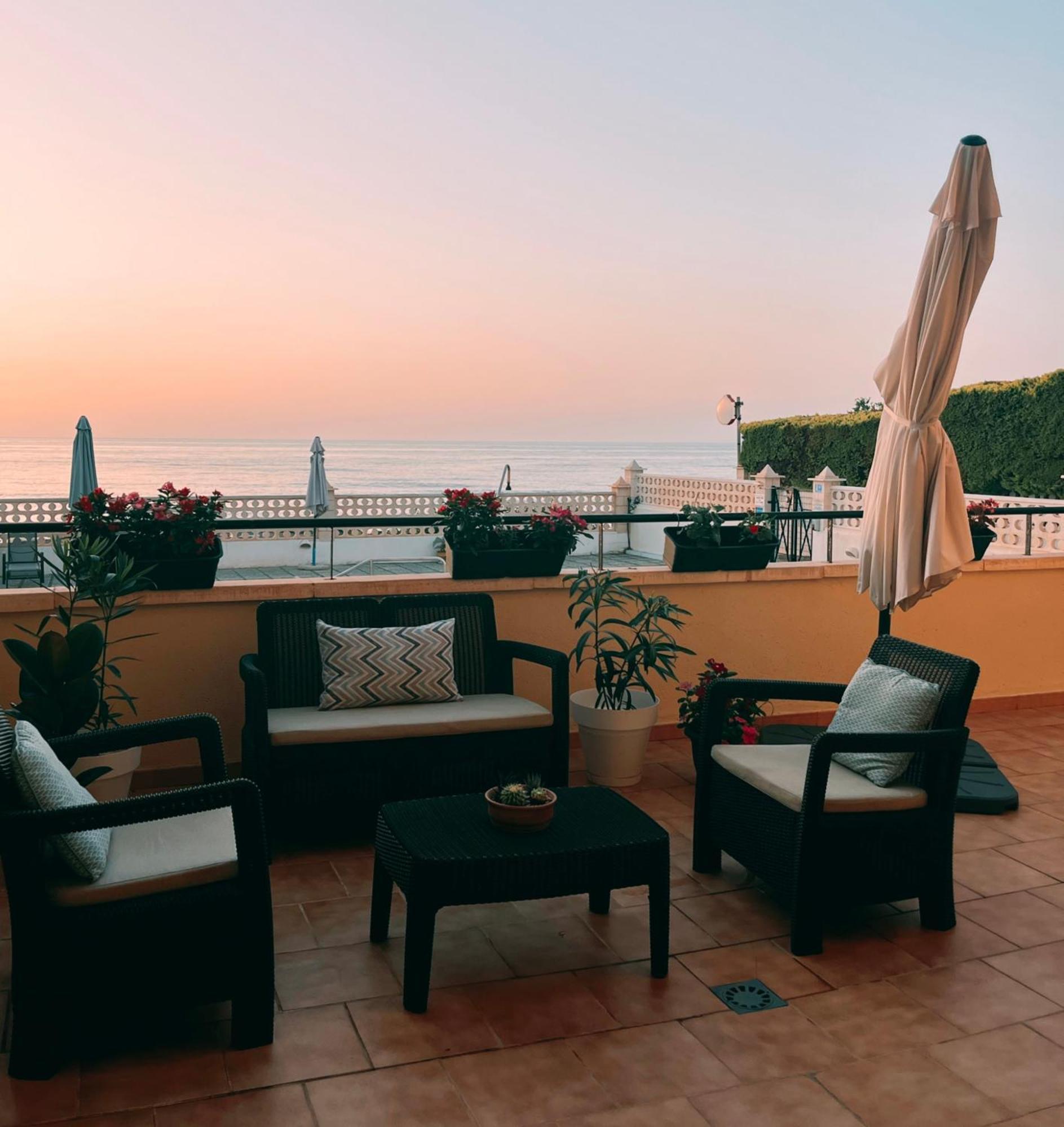 Apartamentos El Calon Playa 库埃瓦斯德拉尔曼索拉 外观 照片