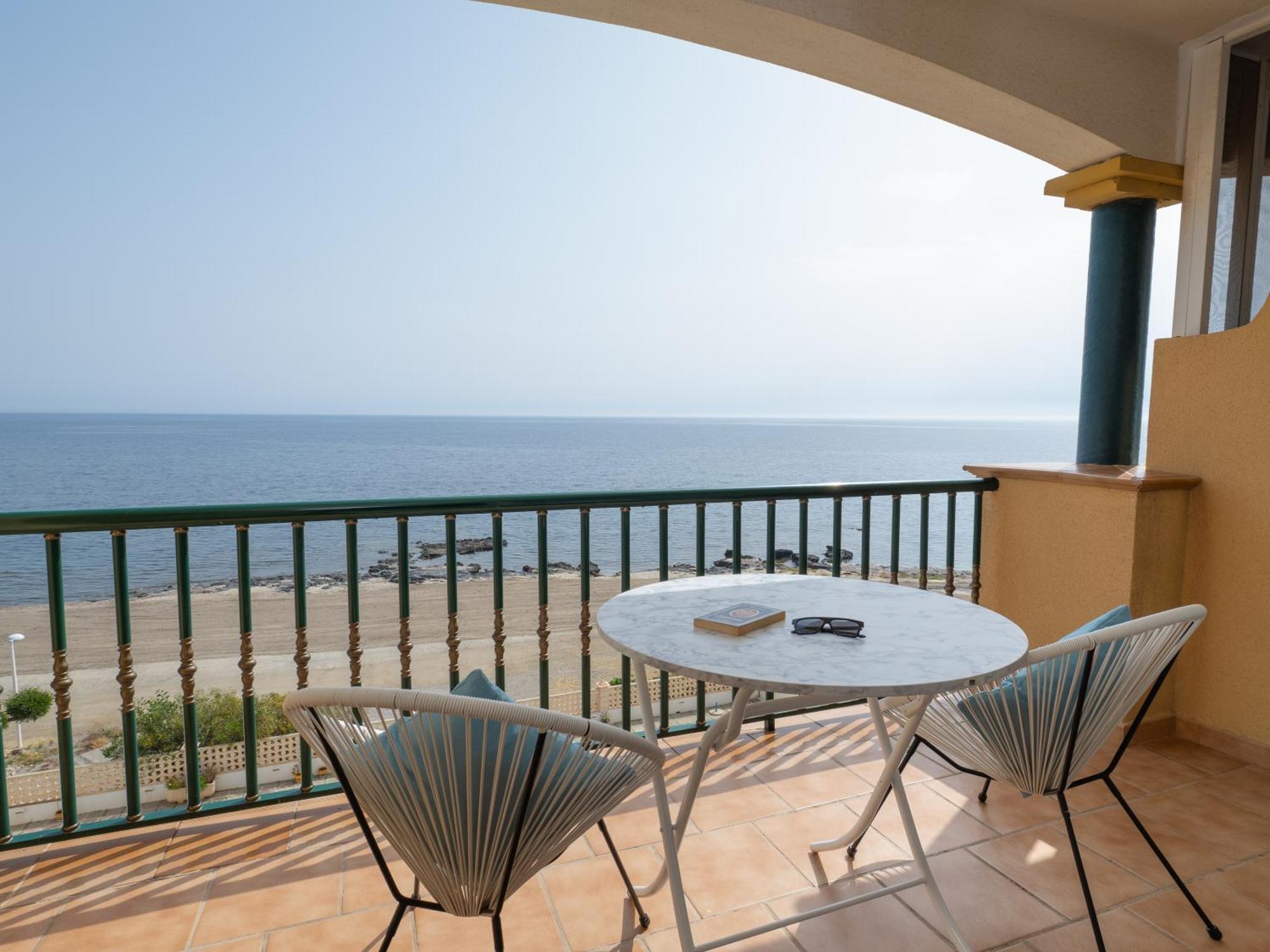 Apartamentos El Calon Playa 库埃瓦斯德拉尔曼索拉 外观 照片